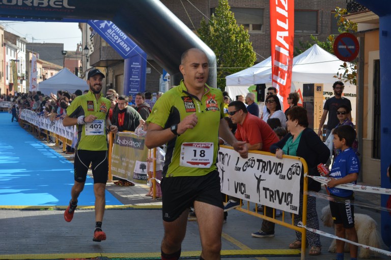 José Antonio Azorín entrando en meta