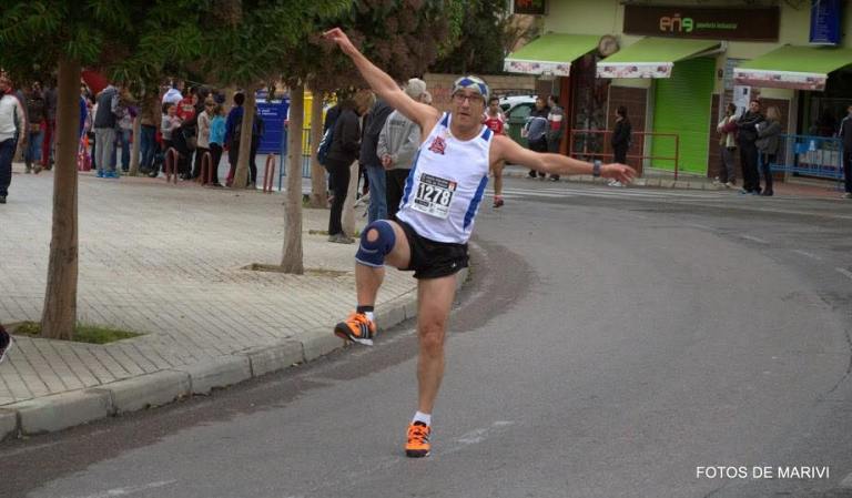 Ángel Granizo animando a la gente