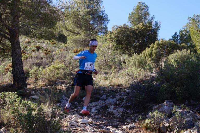 Raúl Briones en pleno descenso