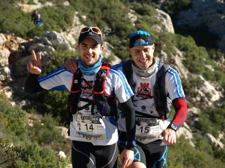 Adrián Martínez y César Azorín en carrera