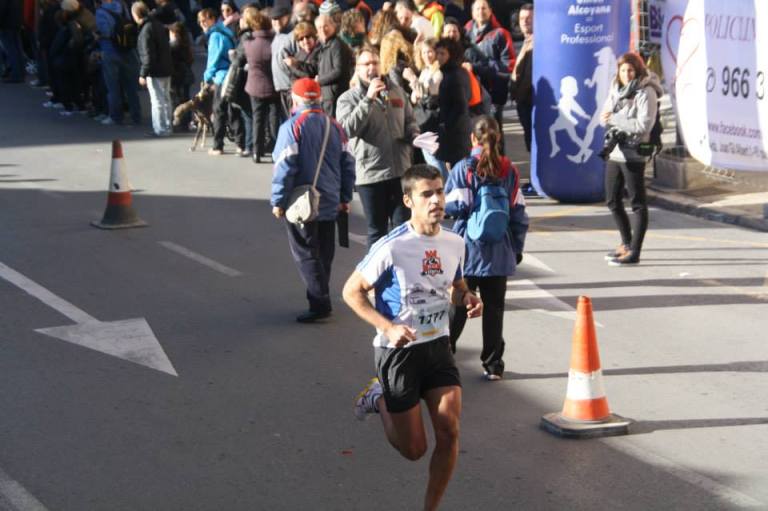 Jorge Mañez durante el desarrollo de los 10 km de Alcoy