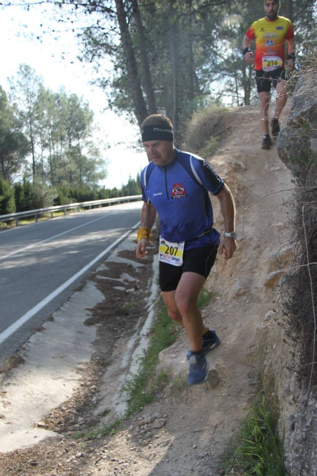 Pedro Luna durante el descenso de la Penya del Frare
