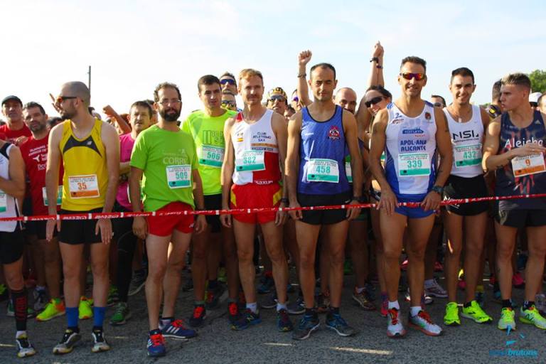 Iván Samper en la línea de salida