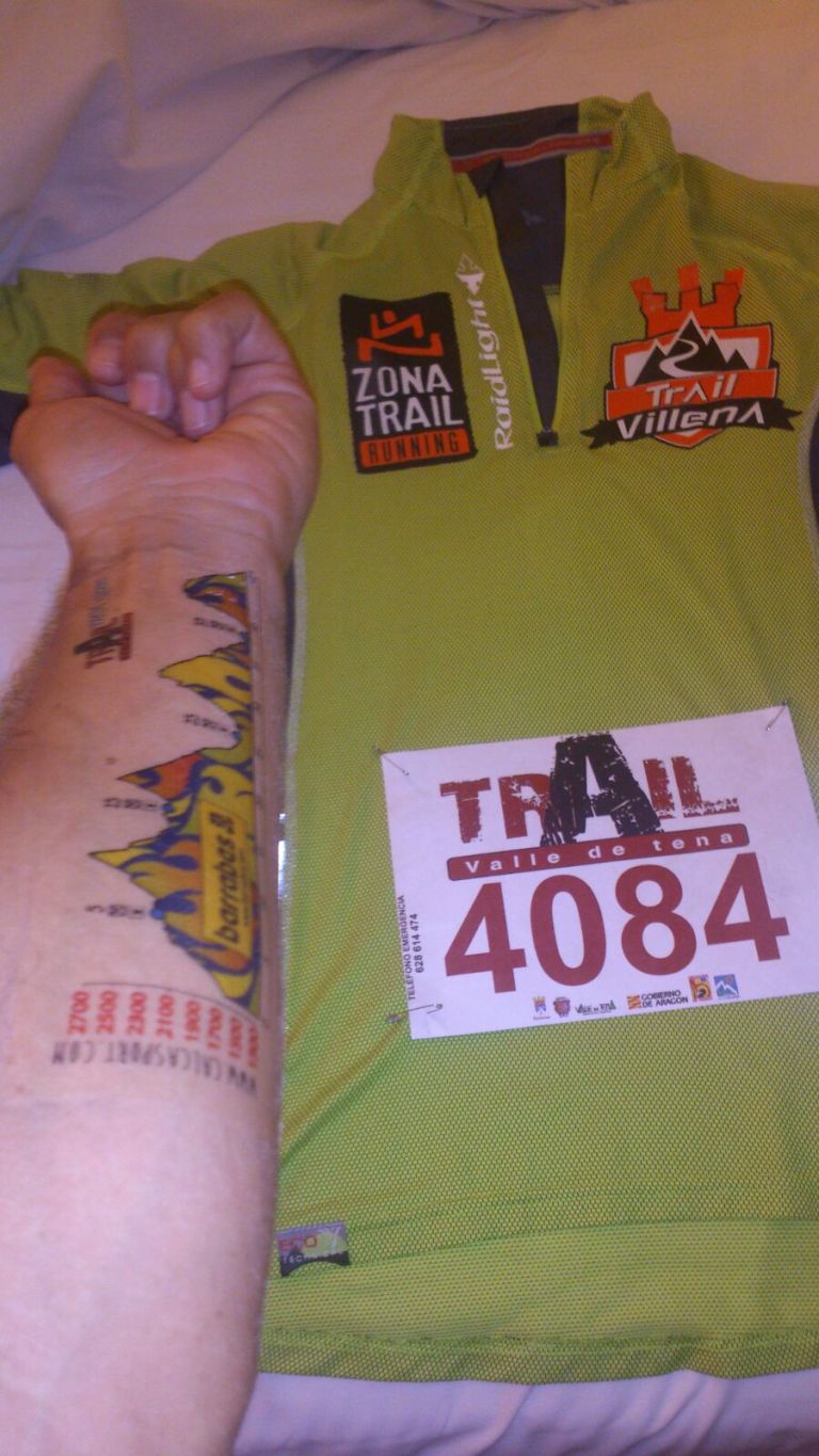 Tatuaje con el perfil de la carrera