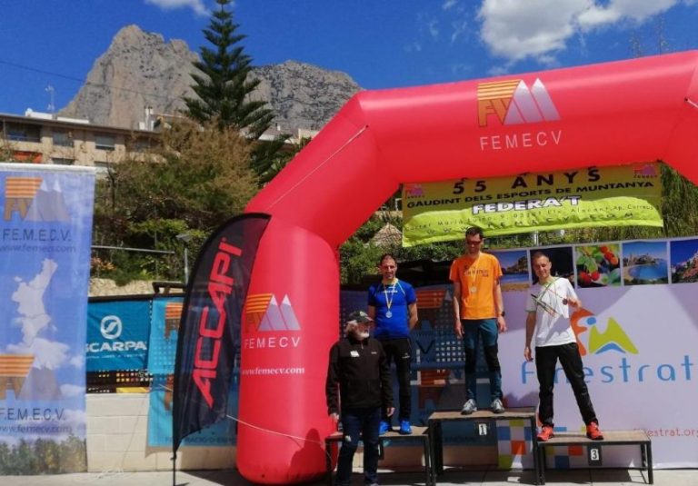 podi-KM-Vertical-masc-e1523804280548