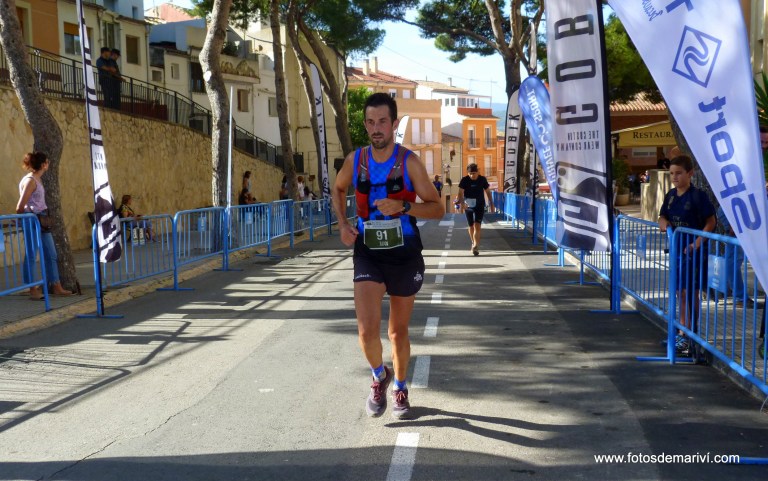 Juan Navalón entrando en meta